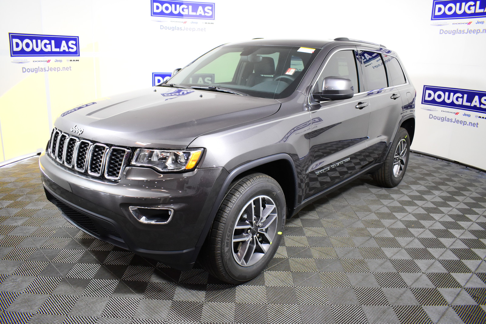 New 2020 JEEP Grand Cherokee Laredo E 4x2 Sport Utility in Venice # ...