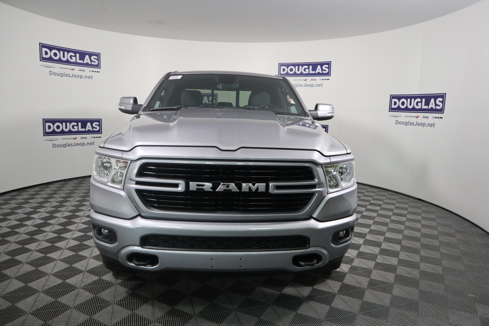 New 2020 Ram 1500 Big Horn 4x4 Quad Cab 6 4 Box Quad Cab In Venice Rml016 Douglas Jcdr