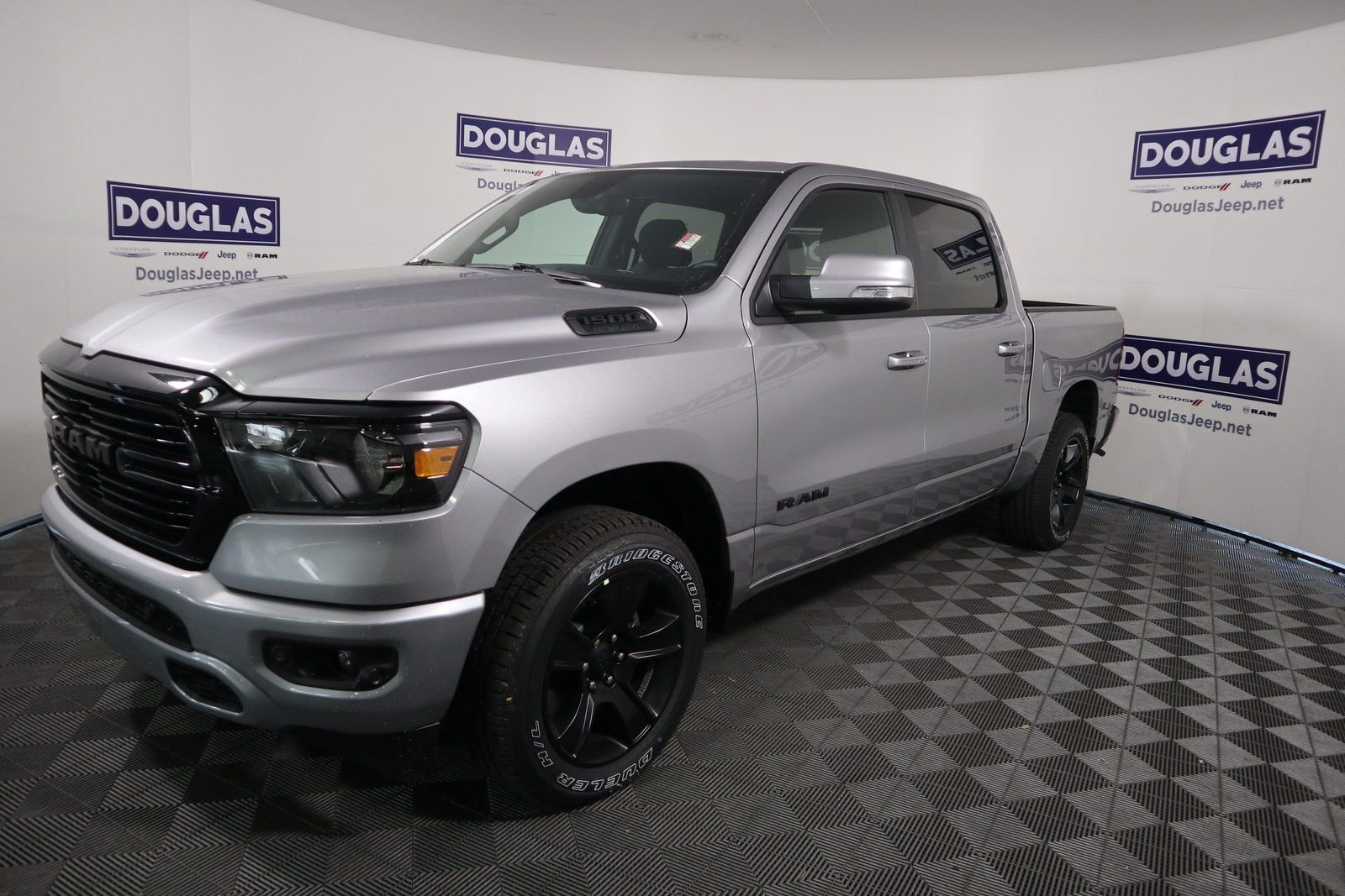 New 2020 RAM 1500 Big Horn 4x4 Crew Cab 5'7 Box Crew Cab In Venice # ...