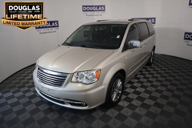 2014 chrysler town and country manual